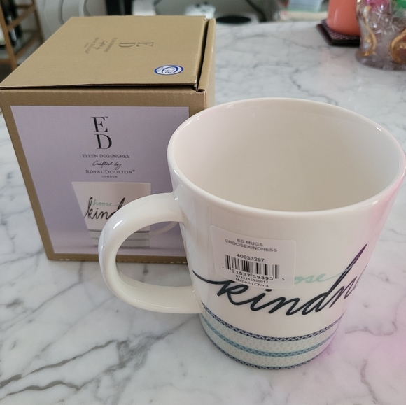 Ellen Degeneres Mug - Picture 2 of 5